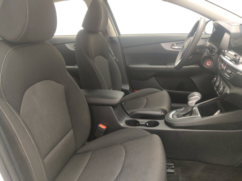 Used 2022 Kia Forte FE image 21