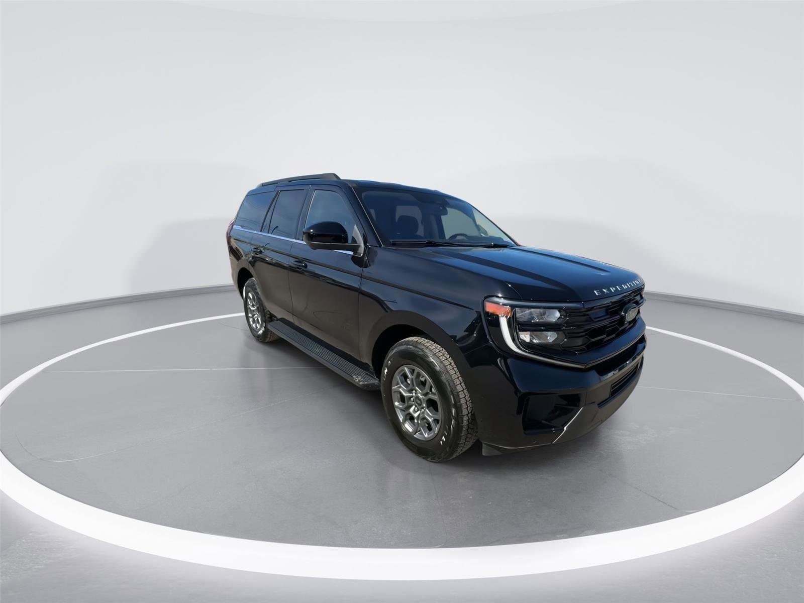 Certified 2025 Ford Expedition Active image 2