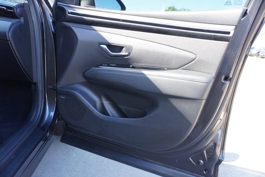 Used 2023 Hyundai Tucson Limited AWD/4WD image 23