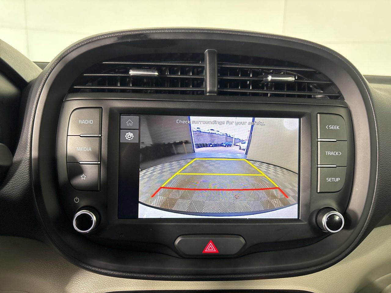 Used 2025 Kia Soul LX image 15