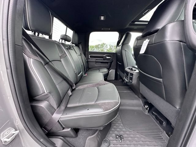 New 2026 RAM 3500 Laramie AWD/4WD image 30