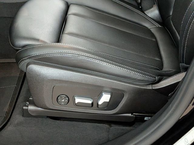Used 2023 BMW X3 xDrive30i w/ Convenience Package AWD/4WD image 13