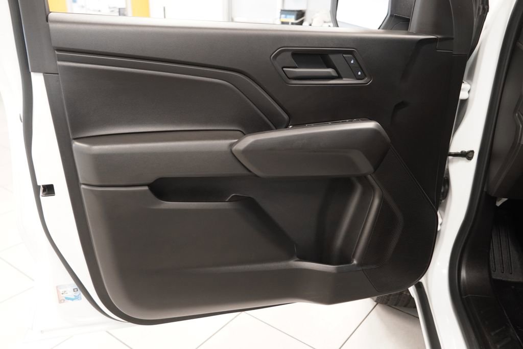 Used 2025 Chevrolet Colorado W/T w/ Advanced Trailering Package RWD image 16