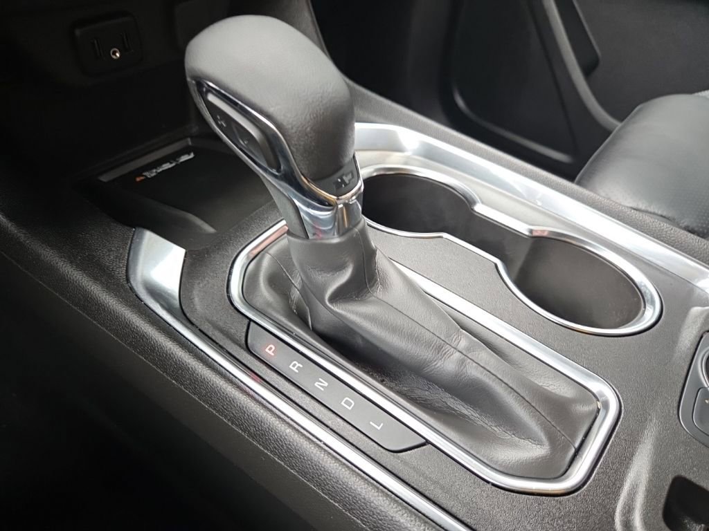 Used 2023 Chevrolet Traverse LT FWD image 41