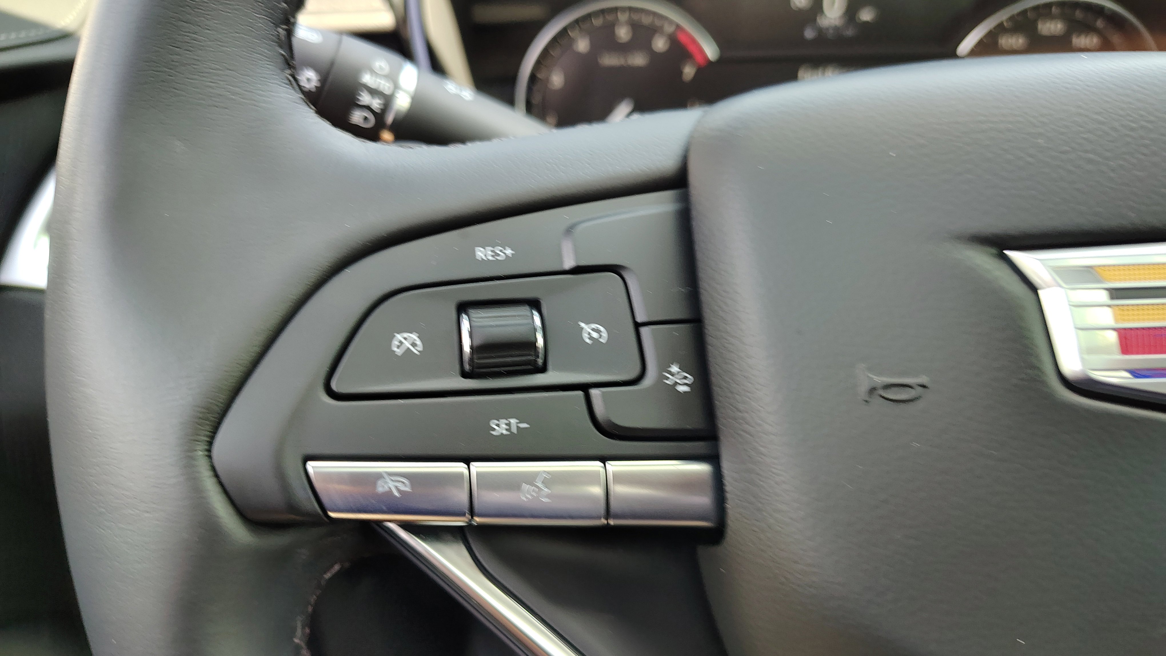 New 2025 Cadillac XT6 Luxury w/ LPO, Premium Carpet Package image 20