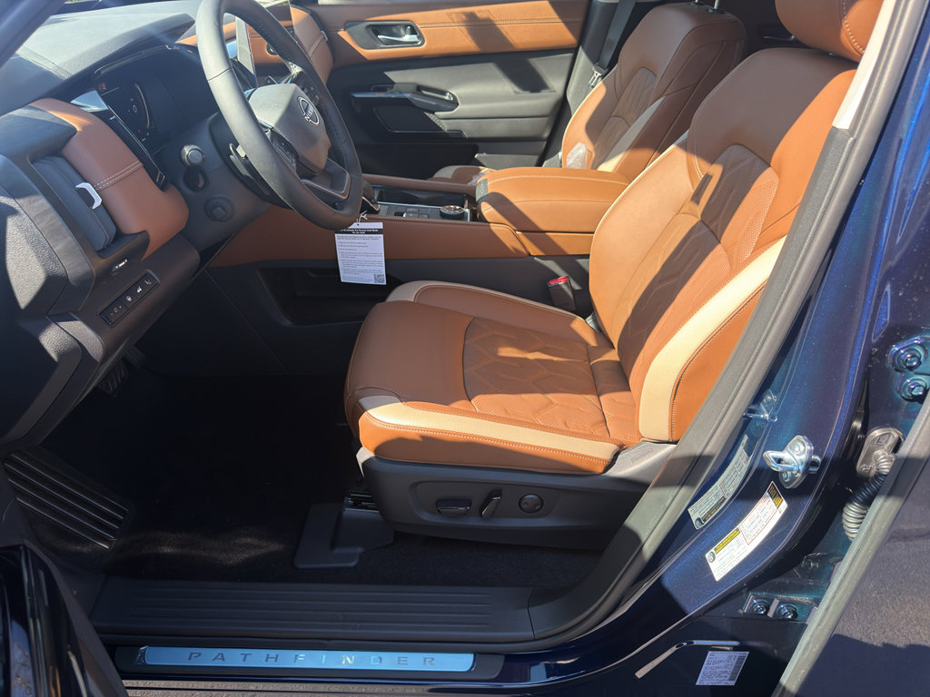 New 2026 Nissan Pathfinder Platinum image 16