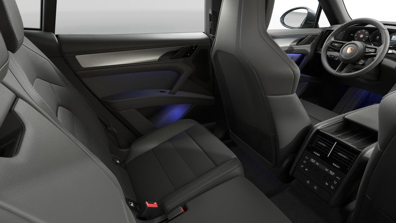 New 2026 Porsche Cayenne Electric AWD/4WD image 14