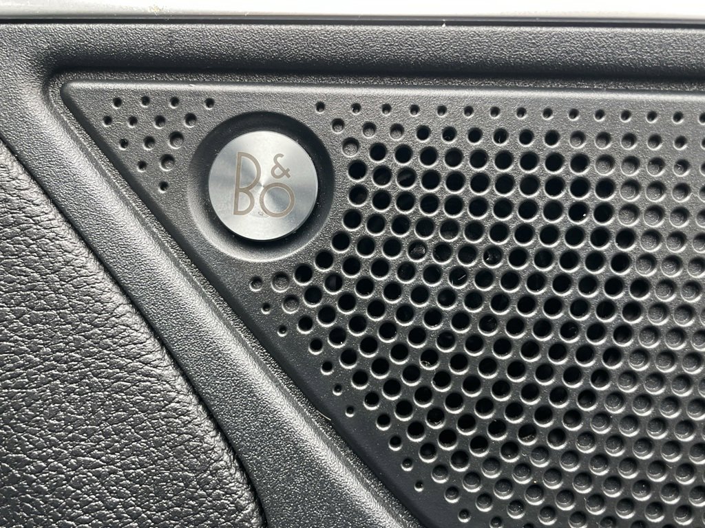 Used 2020 Ford Edge ST w/ Cold Weather Package image 15