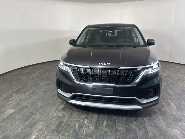 Used 2022 Kia Carnival LX image 2