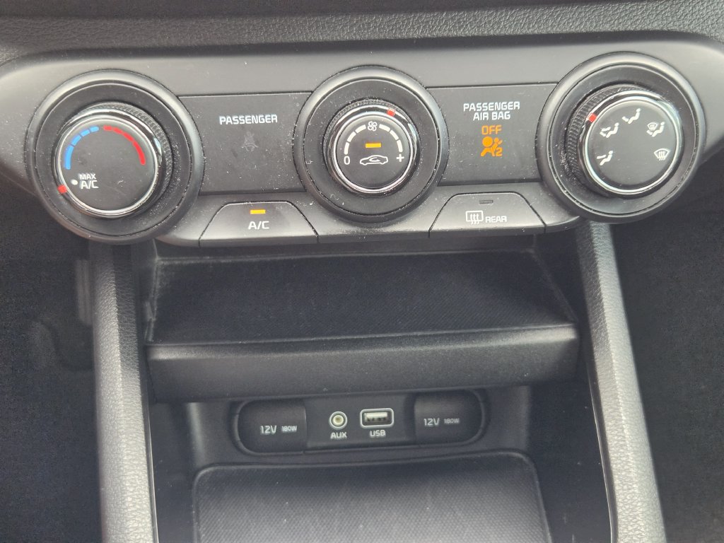 Used 2020 Kia Forte LXS FWD image 24