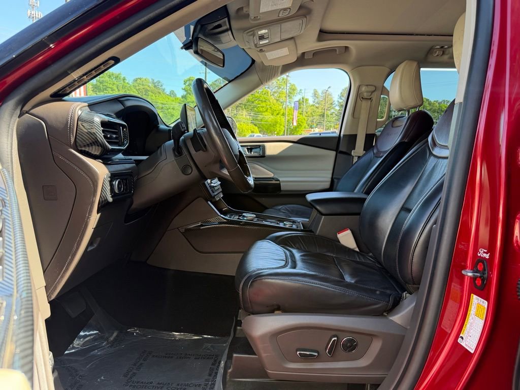 Used 2020 Ford Explorer Platinum w/ Premium Technology Package AWD/4WD image 25