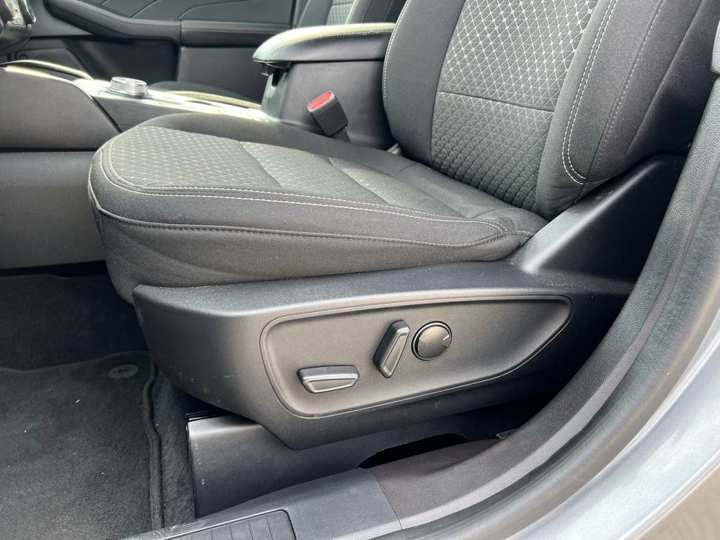 Used 2023 Ford Escape Active image 14