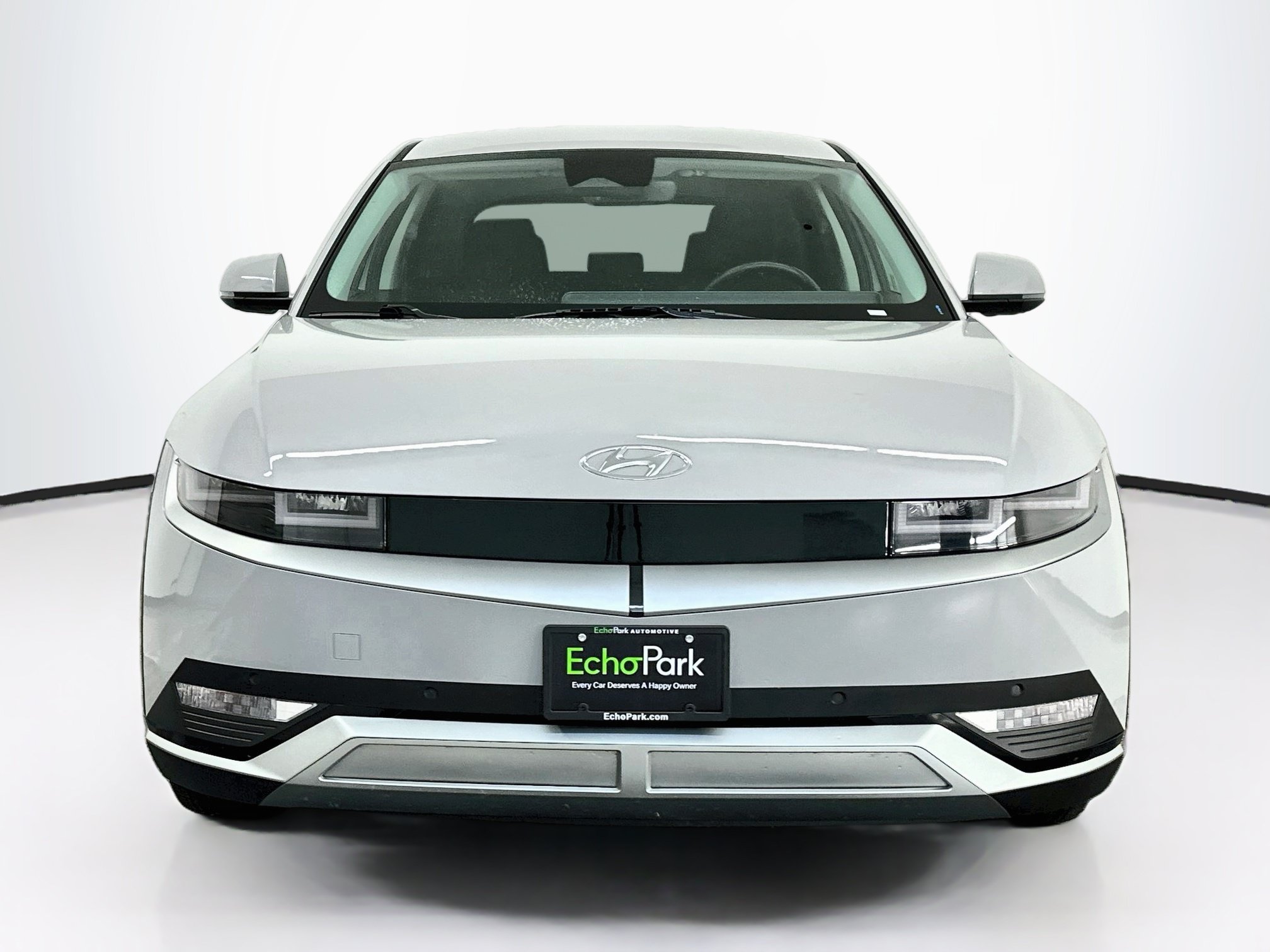 Used 2024 Hyundai Ioniq 5 SEL AWD/4WD image 2