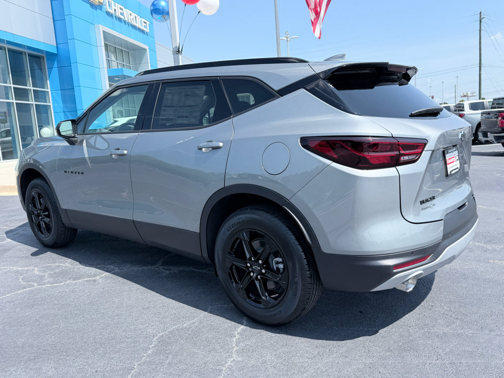 New 2026 Chevrolet Blazer LT w/ Midnight/Sport Edition FWD image 7