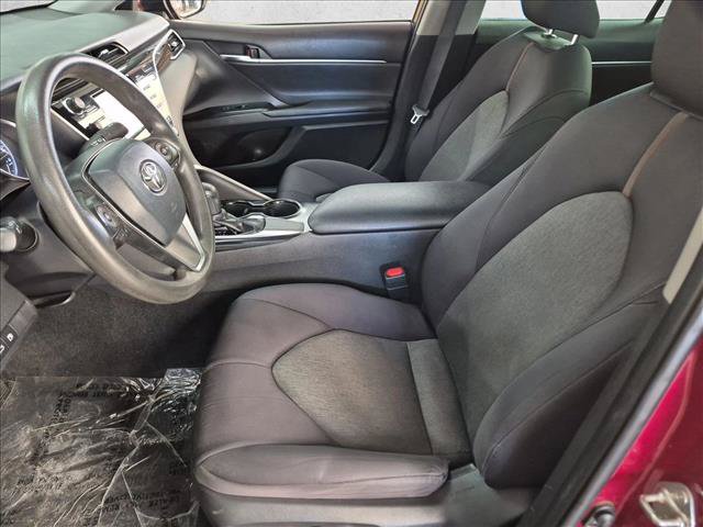 Used 2018 Toyota Camry LE FWD image 21