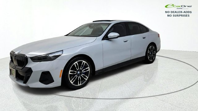 Used 2026 BMW 540i xDrive AWD/4WD image 4