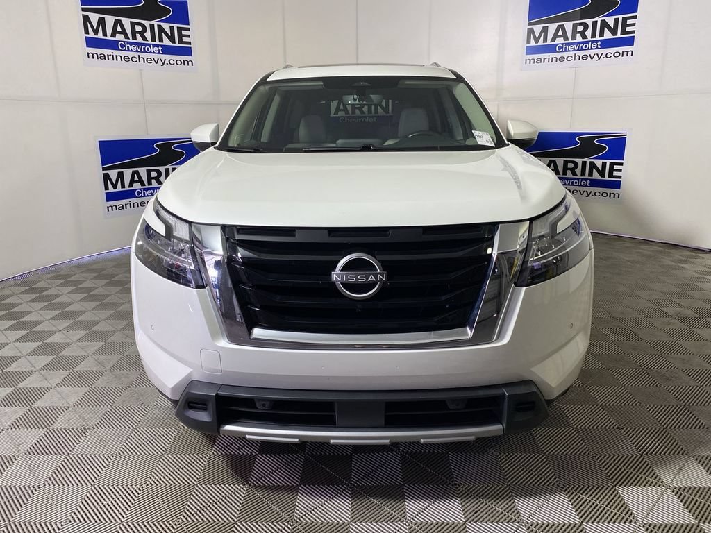 Used 2024 Nissan Pathfinder SL w/ SL Premium Package AWD/4WD image 12