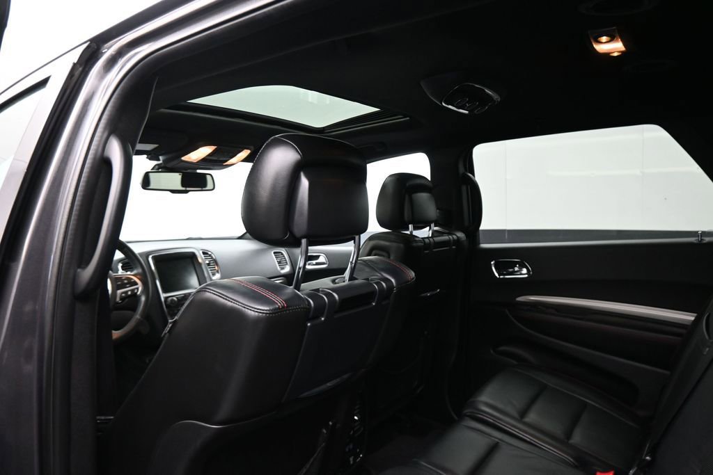 Used 2016 Dodge Durango R/T w/ Technology Group AWD/4WD image 18