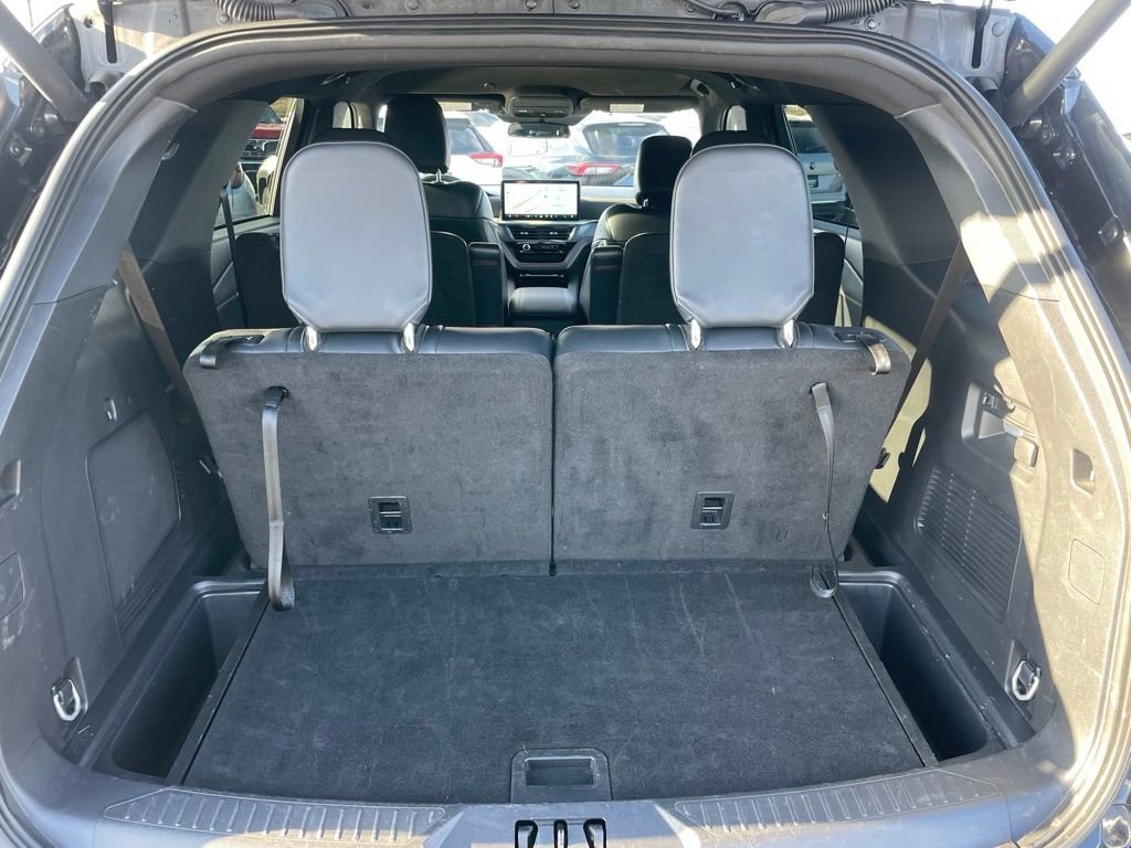 Used 2025 Ford Explorer ST-Line image 35