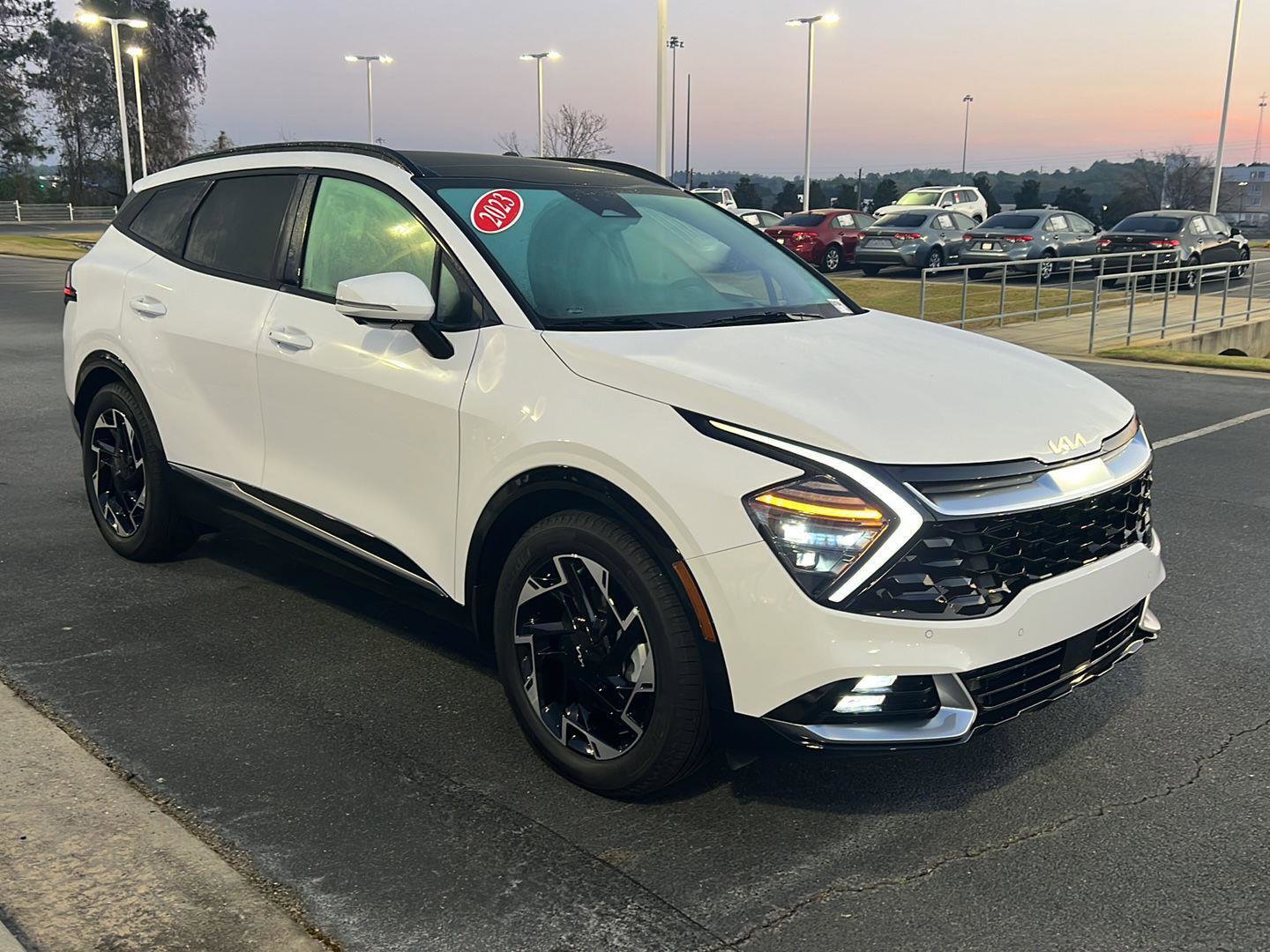 Used 2023 Kia Sportage SX image 8
