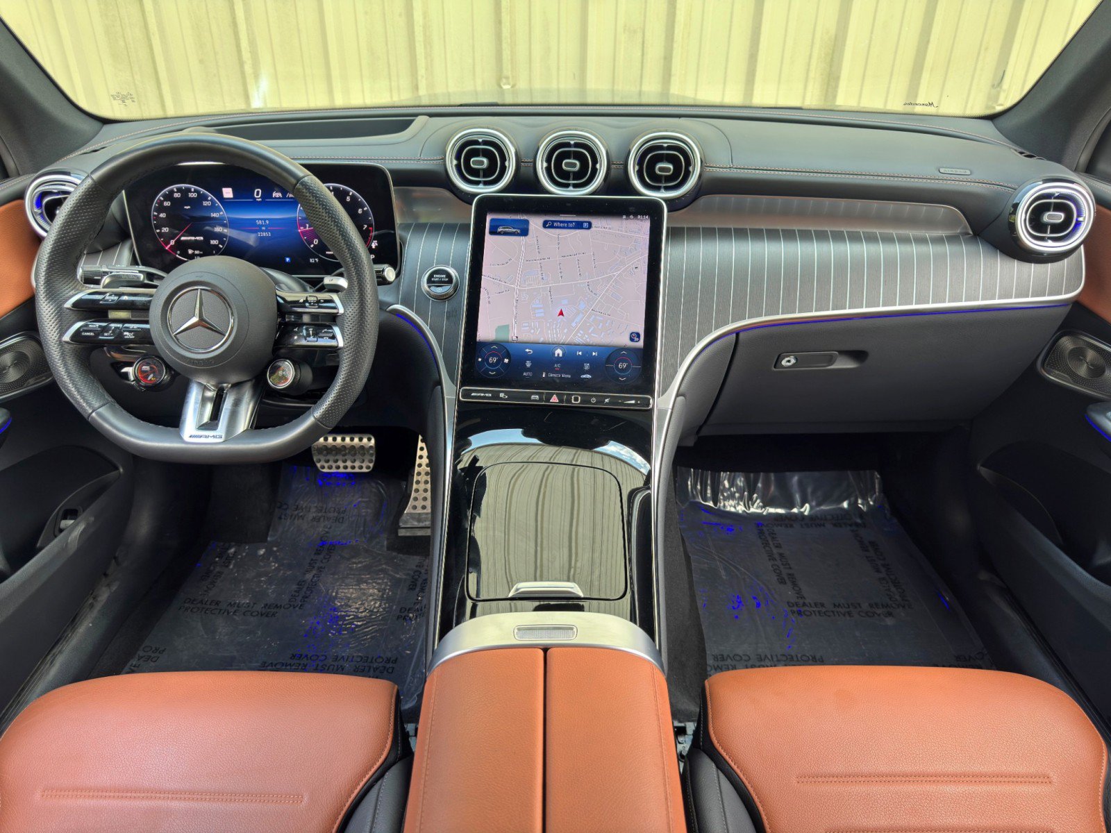 Used 2025 Mercedes-Benz GLC 43 AMG 4MATIC image 13