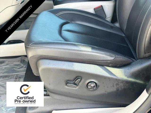 Certified 2024 Chrysler Pacifica Touring-L FWD image 19