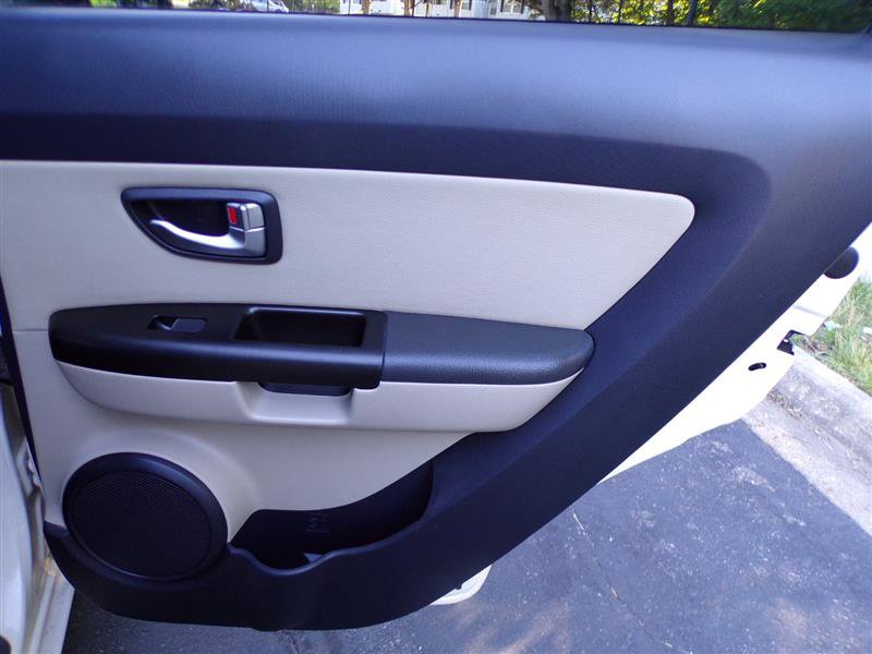 Used 2012 Kia Soul ! FWD image 27