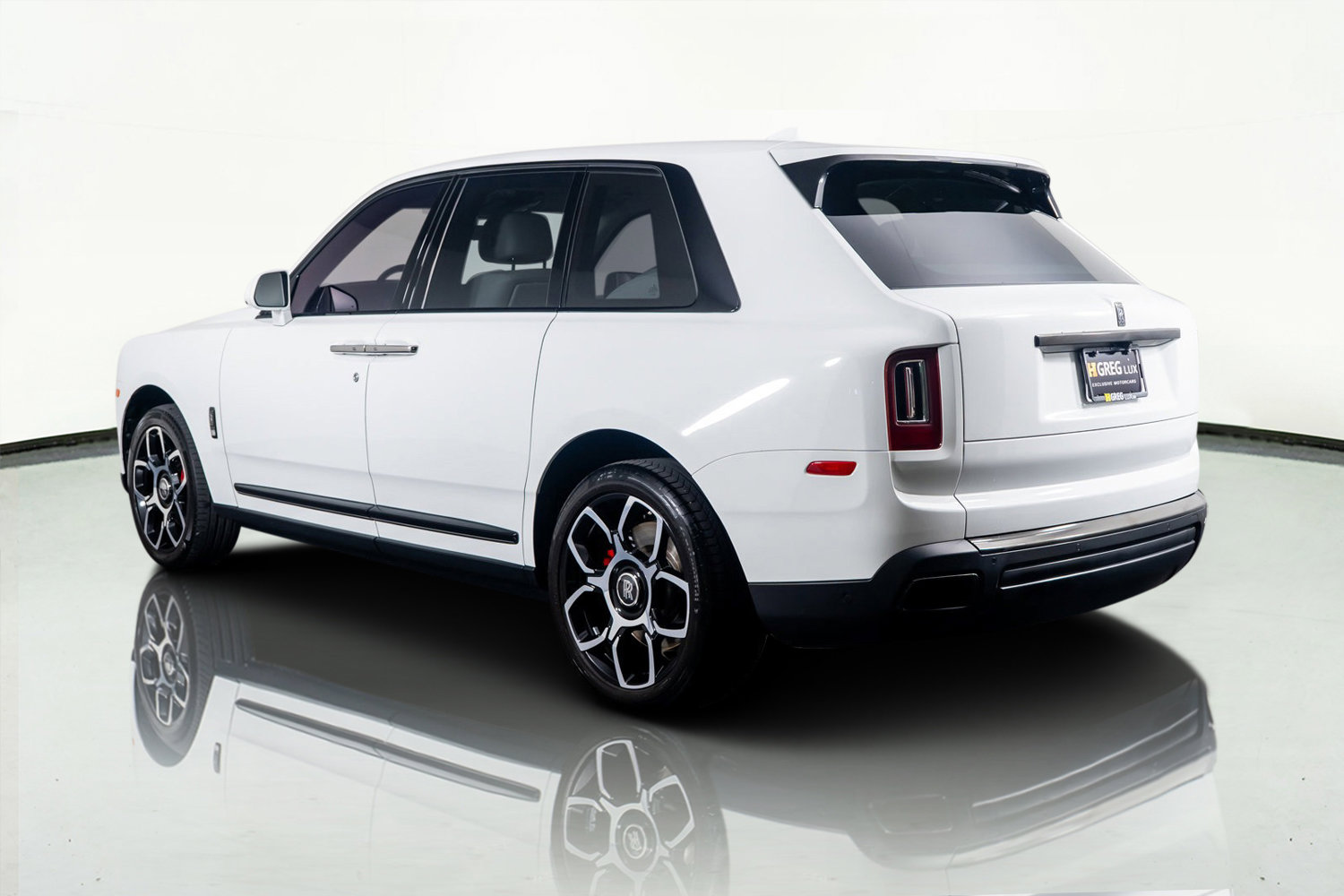 Used 2023 Rolls-Royce Cullinan Black Badge image 14