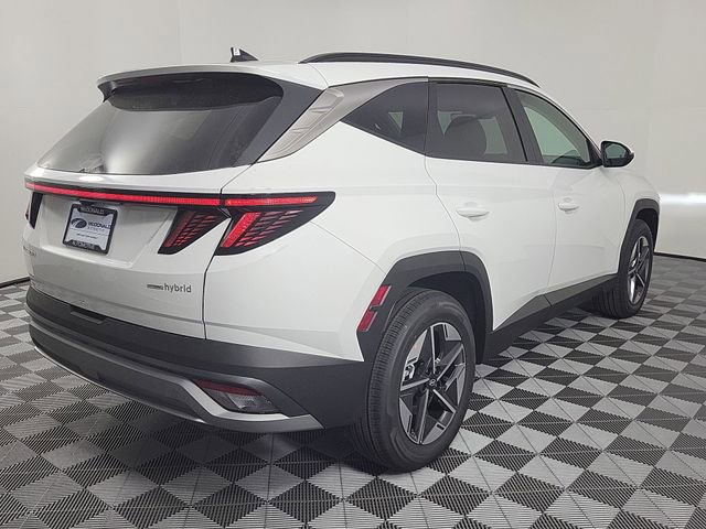 Certified 2025 Hyundai Tucson SEL AWD/4WD image 5