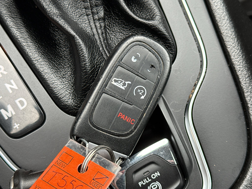 Used 2021 Jeep Cherokee Latitude Lux w/ Comfort/Convenience Group image 37