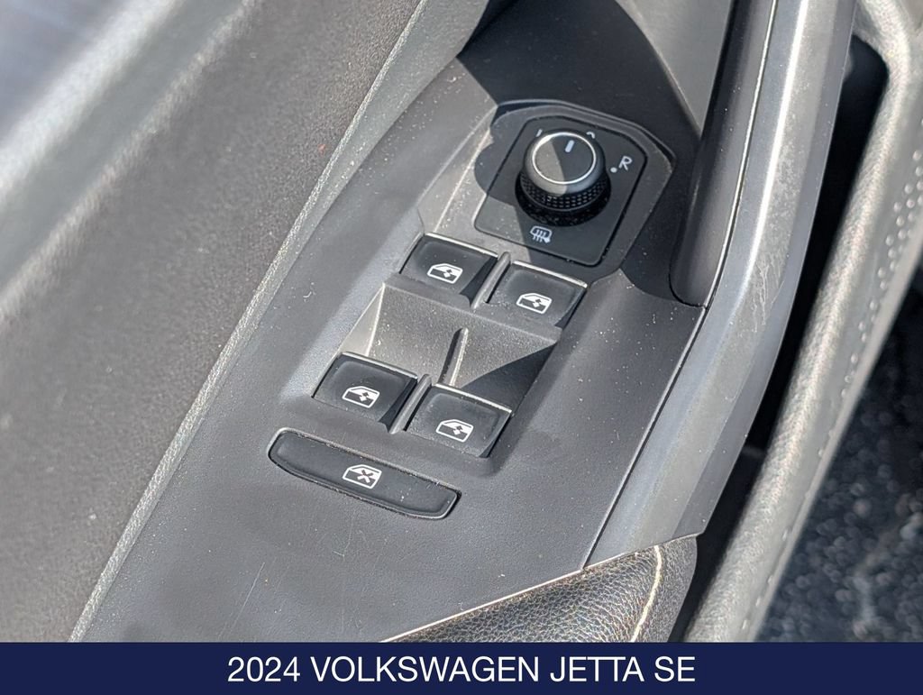 Certified 2024 Volkswagen Jetta SE FWD image 12