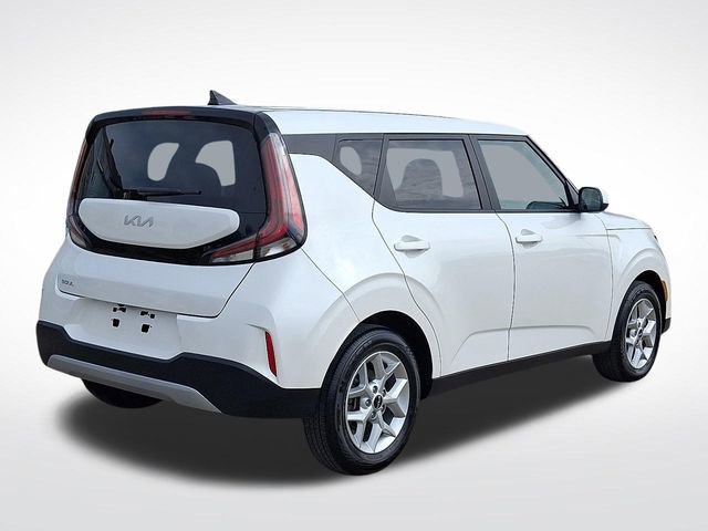 Used 2025 Kia Soul LX w/ LX Technology Package image 6