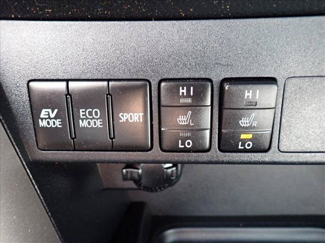 Used 2018 Toyota RAV4 Limited w/ Advanced Technology Package AWD/4WD image 19