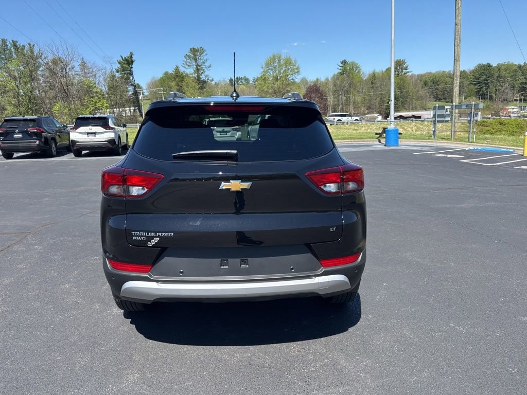 New 2026 Chevrolet TrailBlazer LT w/ Convenience Package AWD/4WD image 7