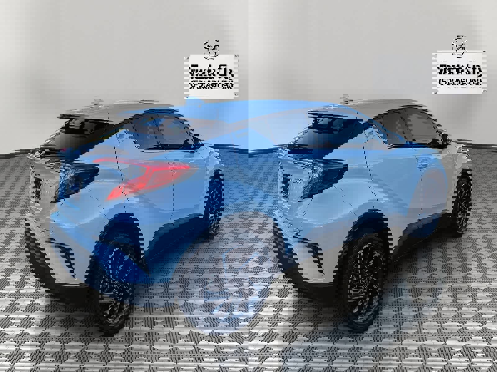 Used 2021 Toyota C-HR Limited image 5