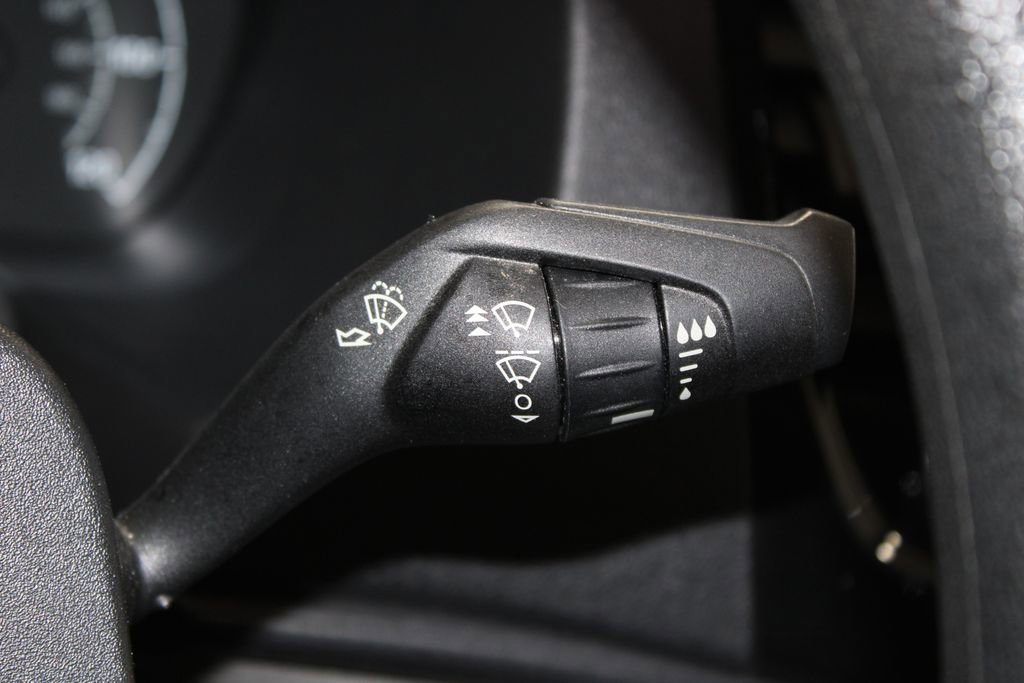 Used 2023 Ford Transit 350 XLT image 37