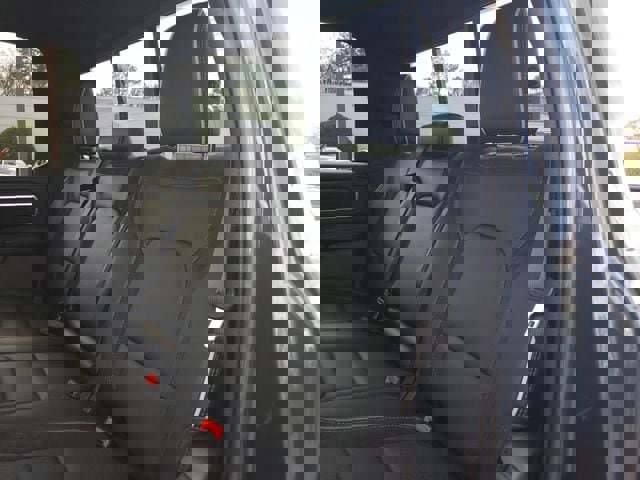 New 2026 RAM 1500 Laramie AWD/4WD image 17