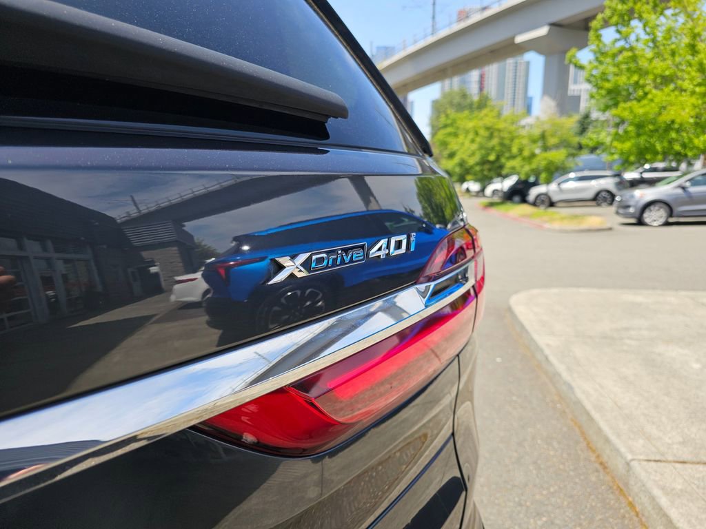 Used 2020 BMW X7 xDrive40i AWD/4WD image 16