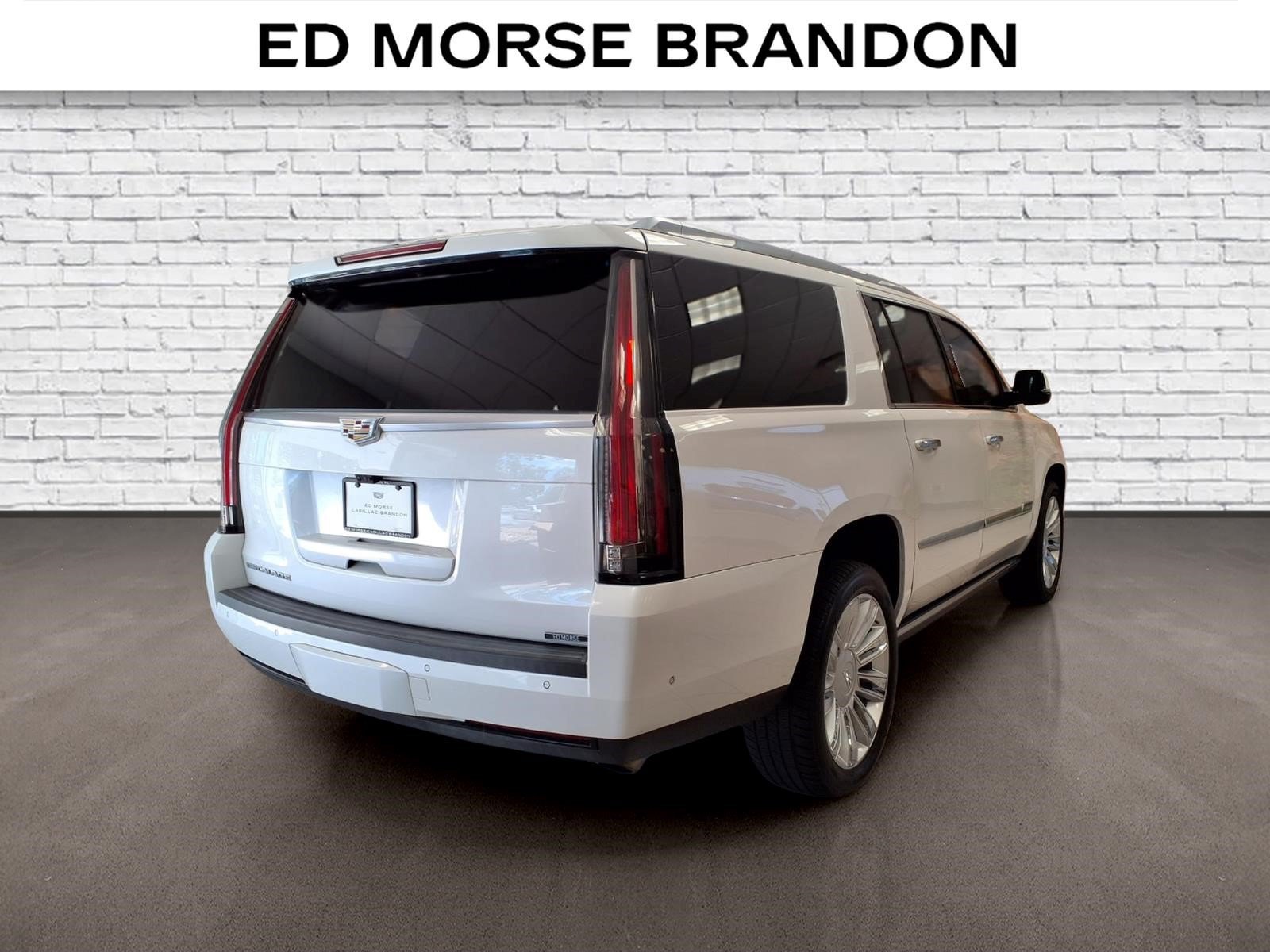 Used 2019 Cadillac Escalade ESV Platinum AWD/4WD image 5