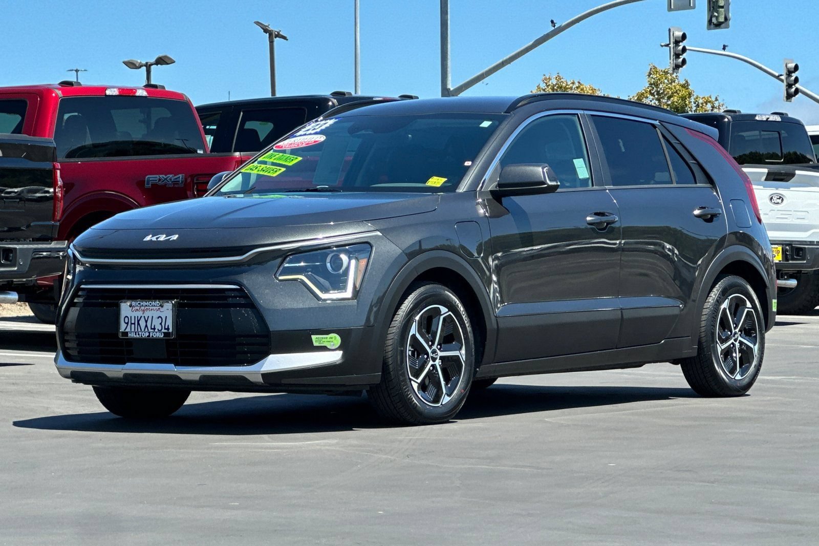 Used 2023 Kia Niro EX FWD image 10