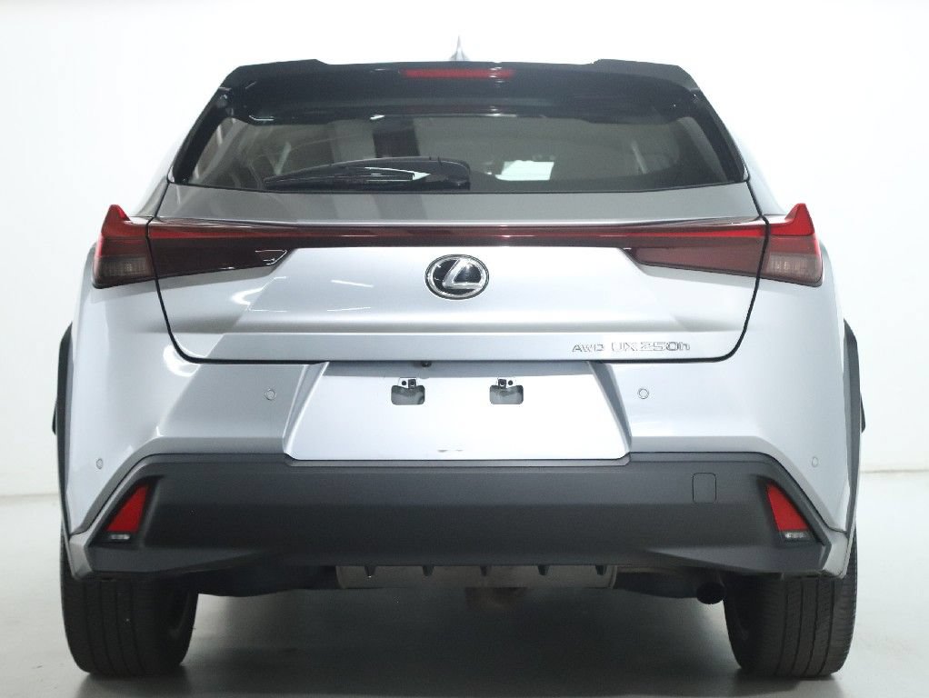 Used 2024 Lexus UX 250h AWD image 40