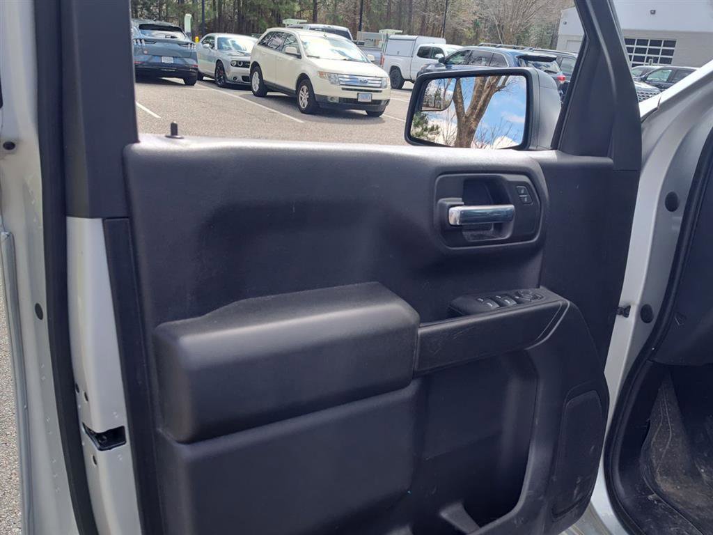 Used 2022 Chevrolet Silverado 1500 Custom image 8
