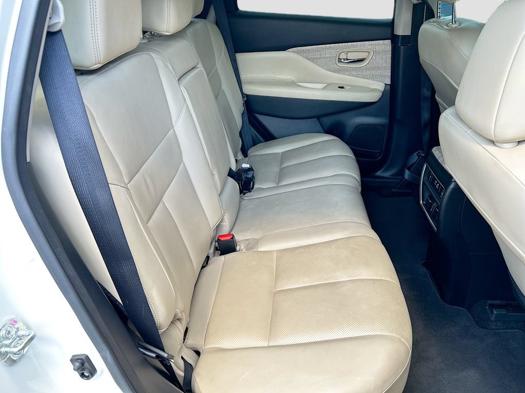 Used 2020 Nissan Murano SL w/ Moonroof Package FWD image 22