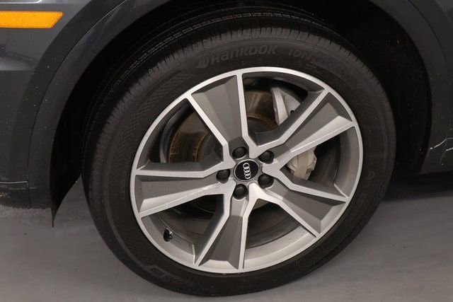 Used 2019 Audi Q5 2.0T Premium Plus w/ Premium Plus Package AWD/4WD image 7