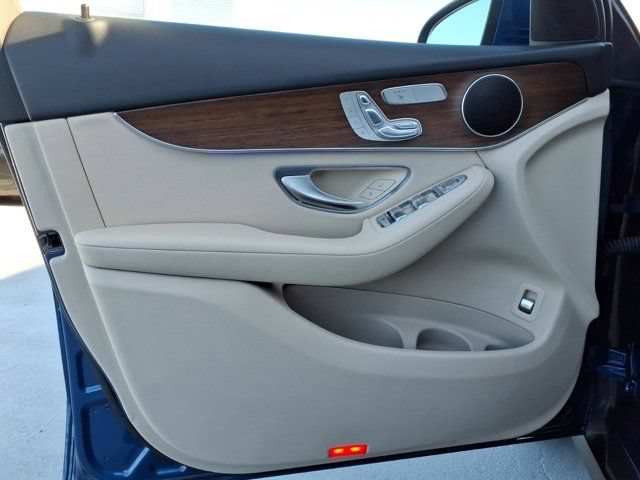 Certified 2022 Mercedes-Benz GLC 300 image 13