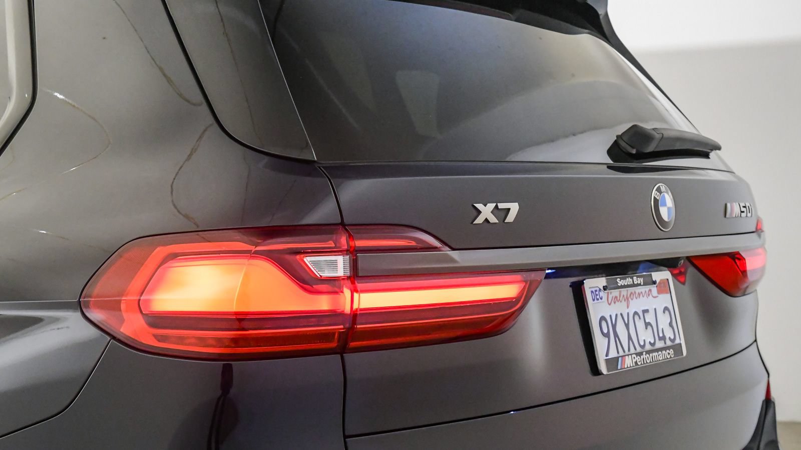 Used 2021 BMW X7 M50i w/ Executive Package AWD/4WD image 12