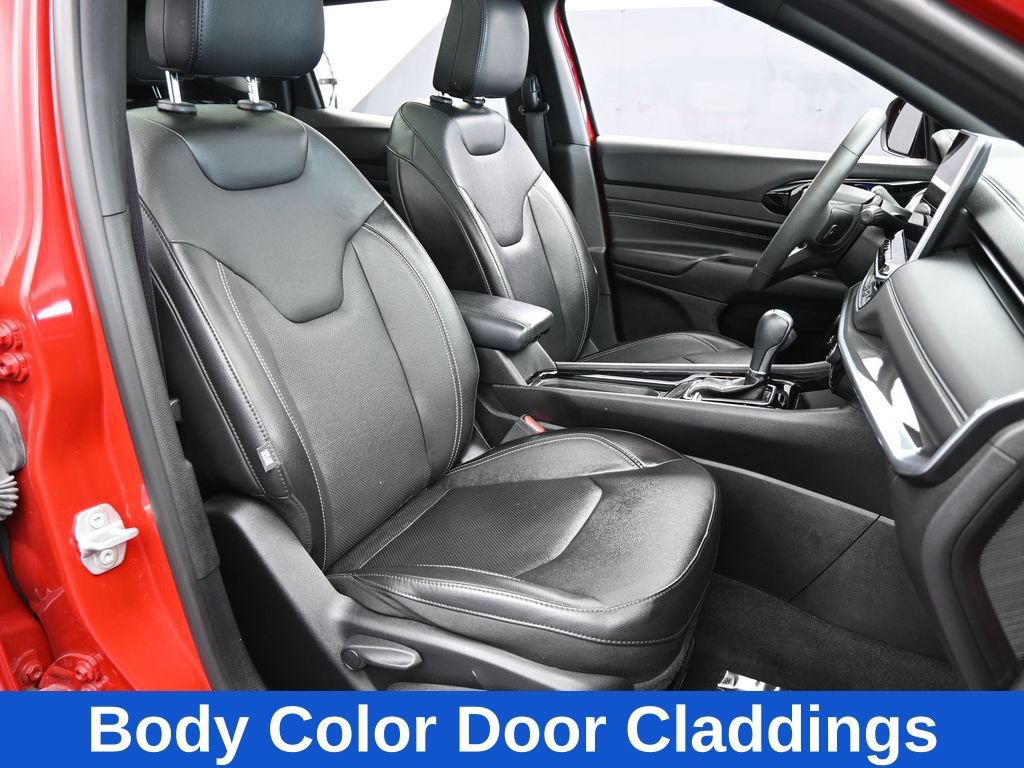 Used 2023 Jeep Compass High Altitude AWD/4WD image 32