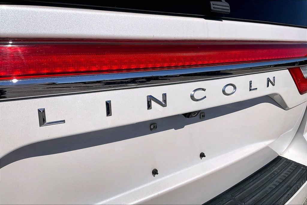 Used 2017 Lincoln Navigator Select image 27