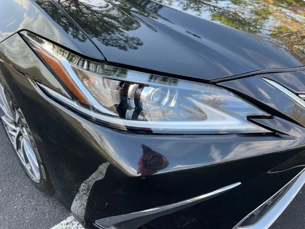 Used 2023 Lexus ES 350 w/ Accessory Package (Z1) FWD image 33