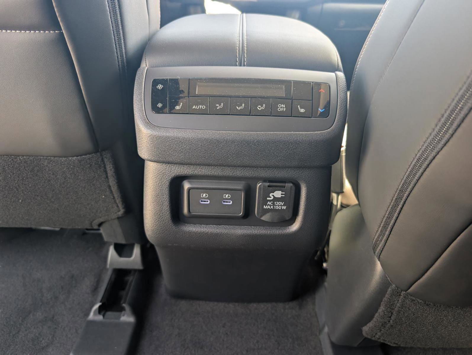 New 2026 Nissan Pathfinder Platinum AWD/4WD image 14